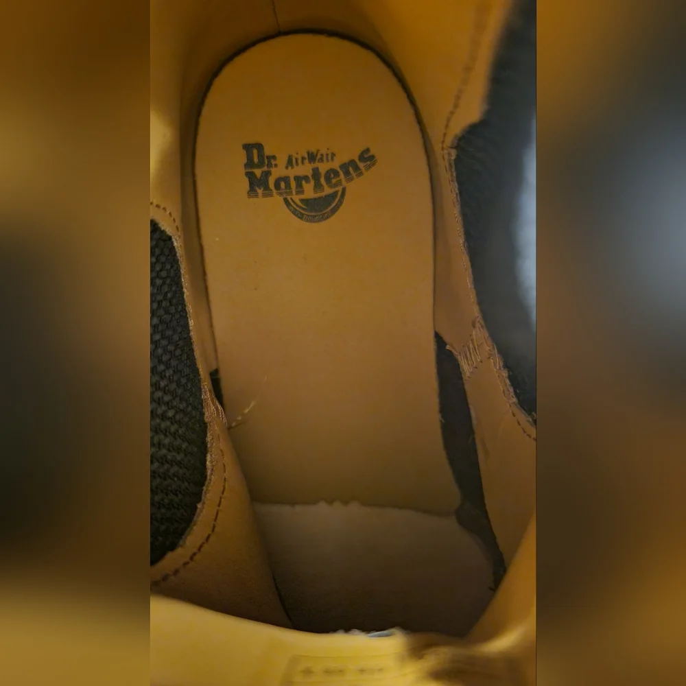 Dr Martens Chelsea boot womens 9 mens 8 EU 41 NWOT - Picture 6 of 13